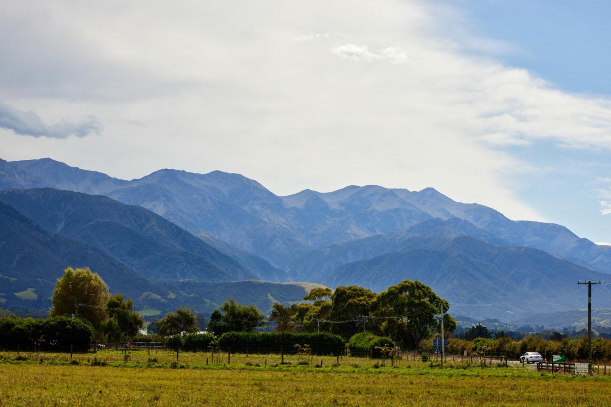 Deerbrooke Kaikoura Chalets - Chalet 2 ภายนอก รูปภาพ