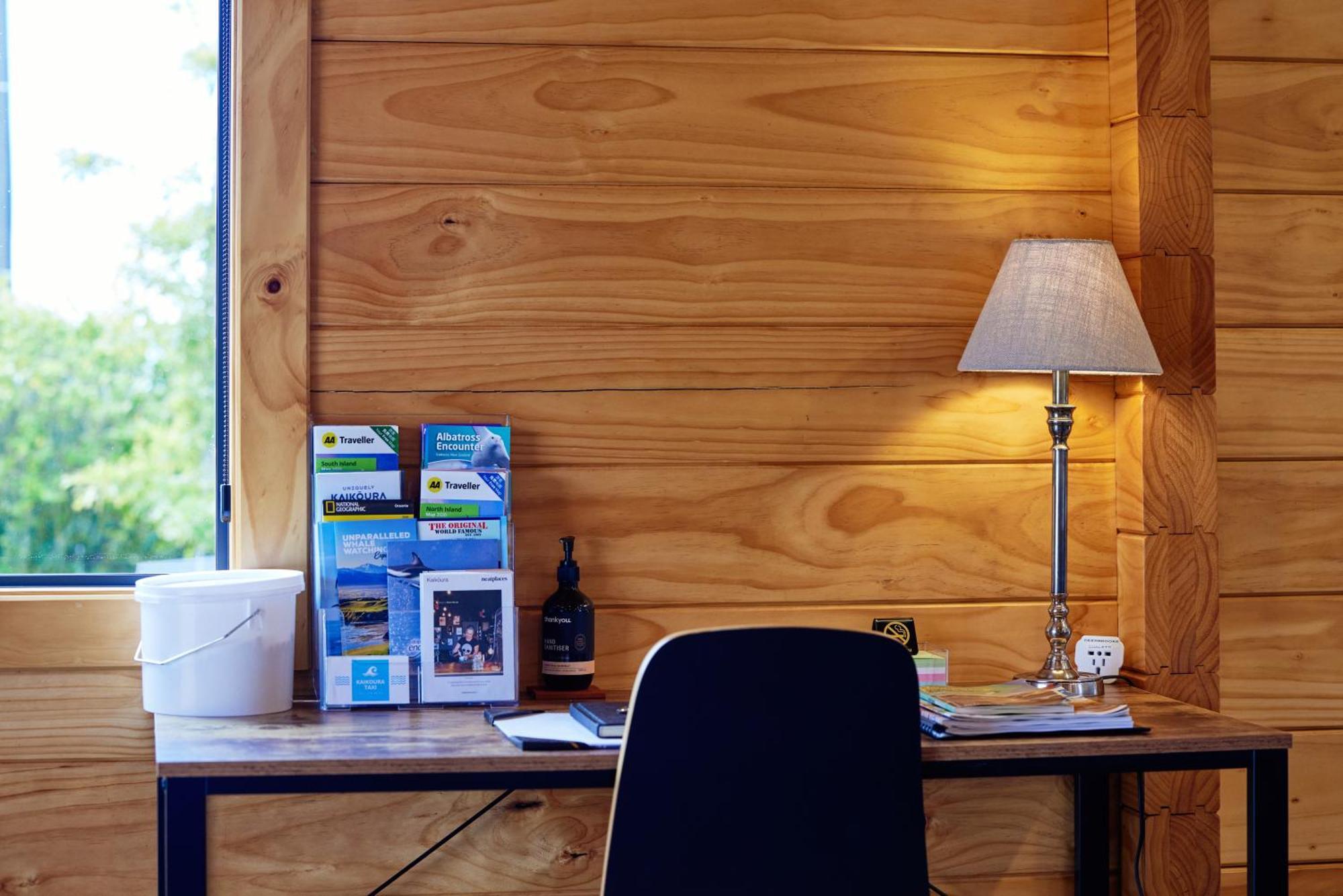 Deerbrooke Kaikoura Chalets - Chalet 2 ภายนอก รูปภาพ